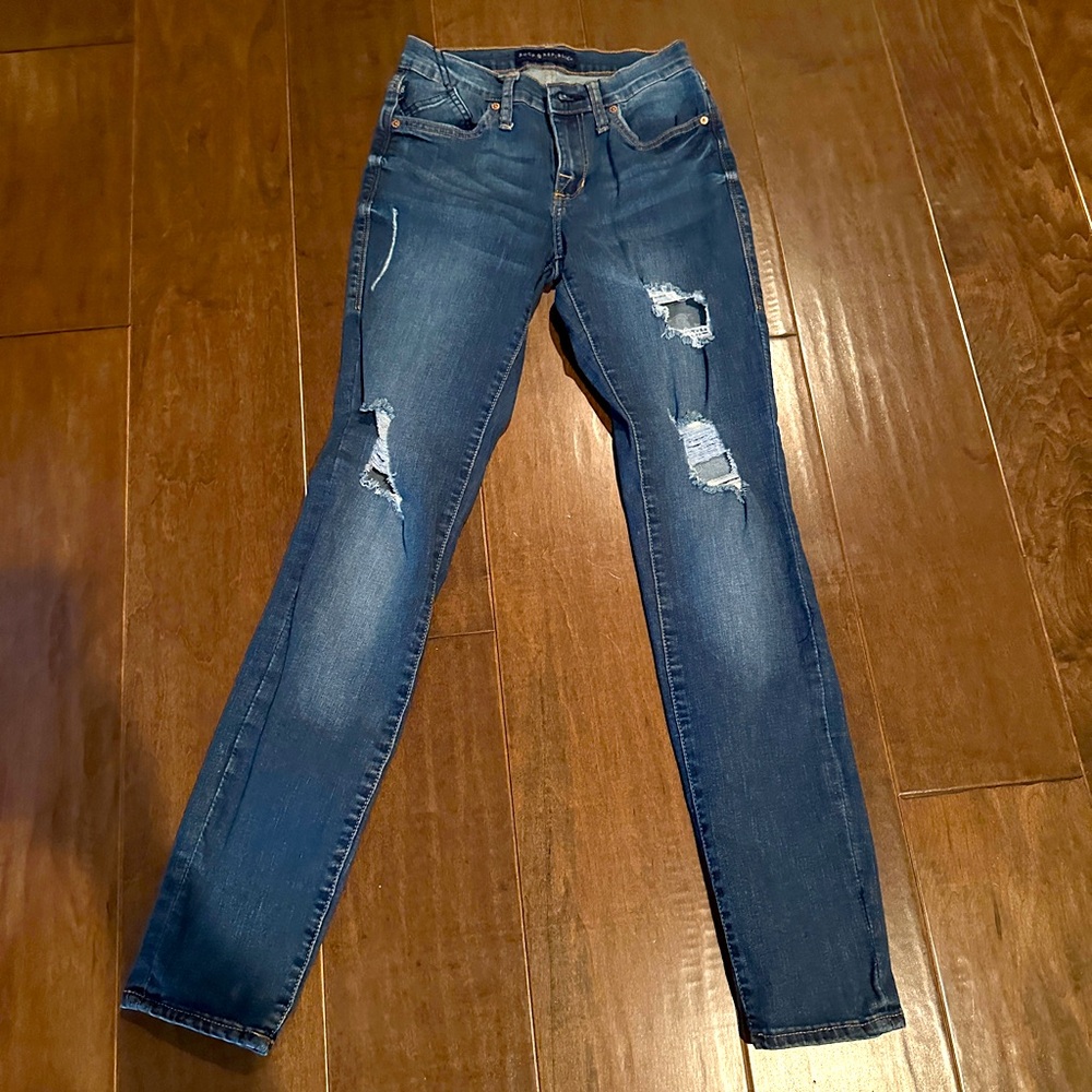 Women’s Rock and Republic Berlin Distressed Skinny Jeans